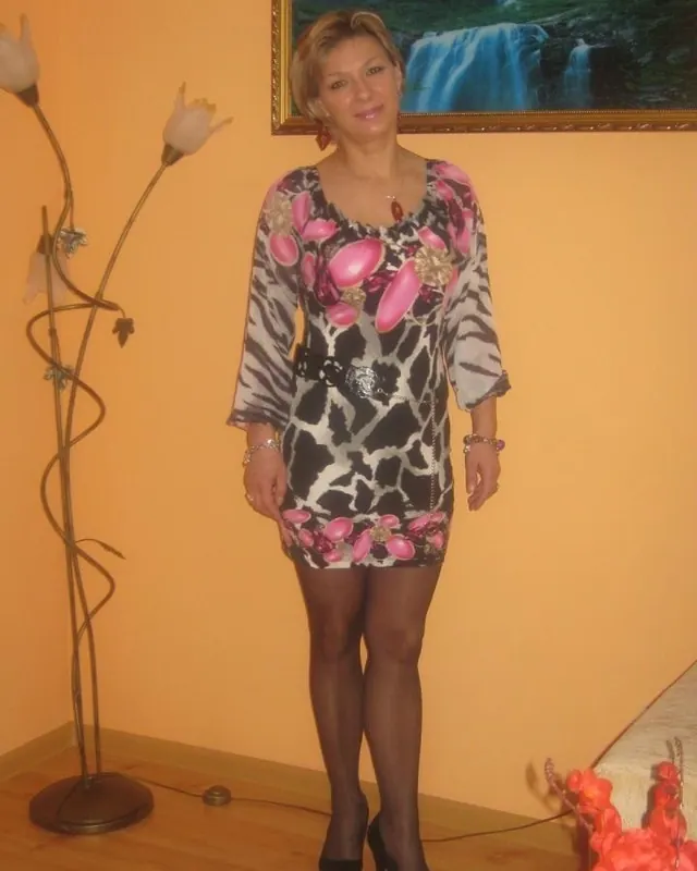Leticia, 43 ans, rencontre sexe à Féternes